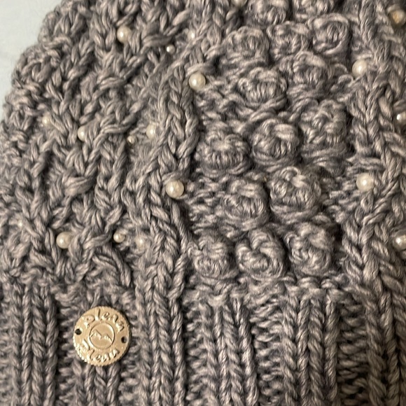 Gray Knit Pom-Pom Beanie - Picture 2 of 7